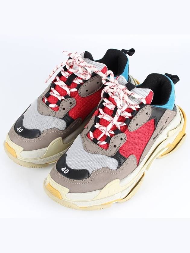 Luxury Balenciaga Triple S Multi 40