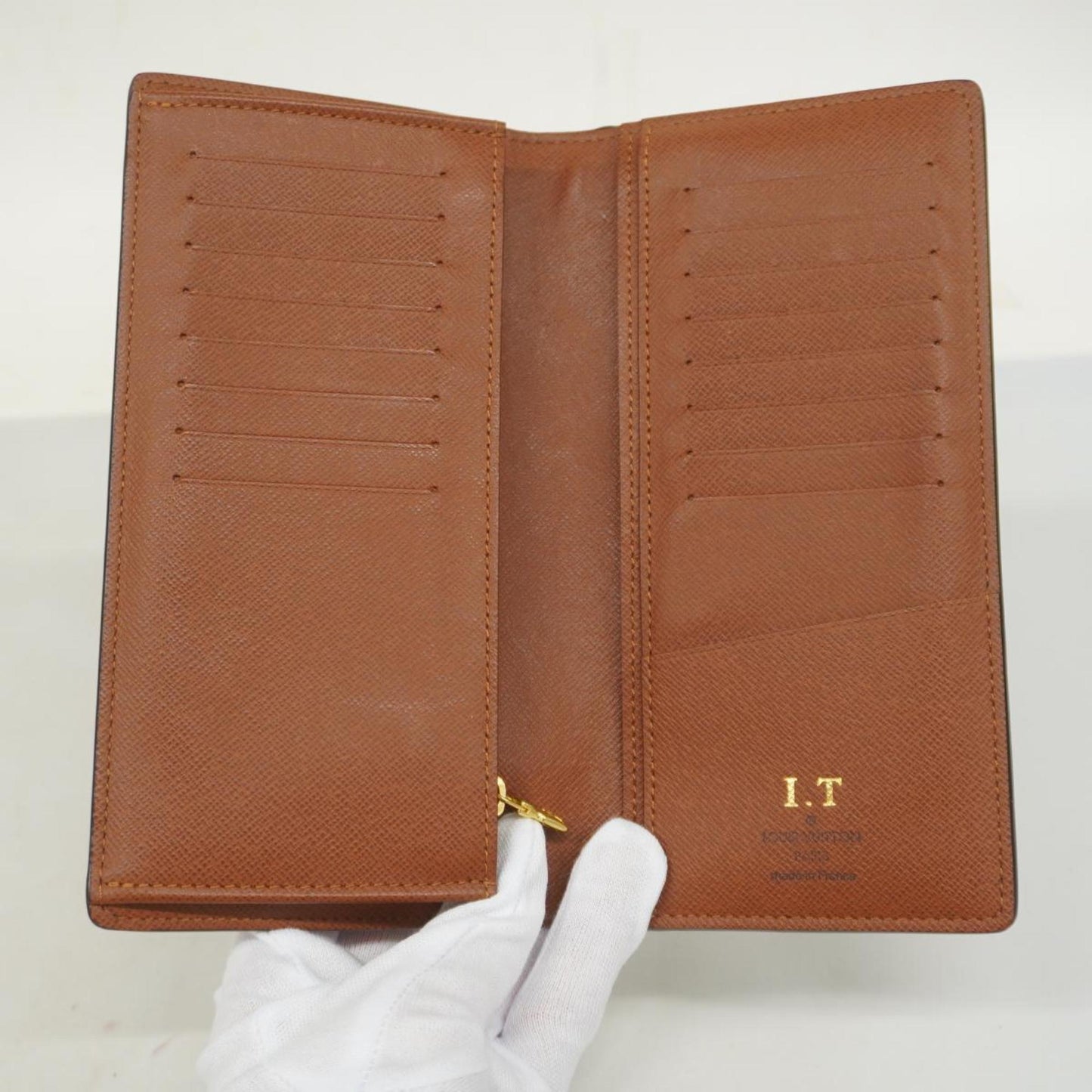 Louis Vuitton Brazza  Canvas Wallet  ()