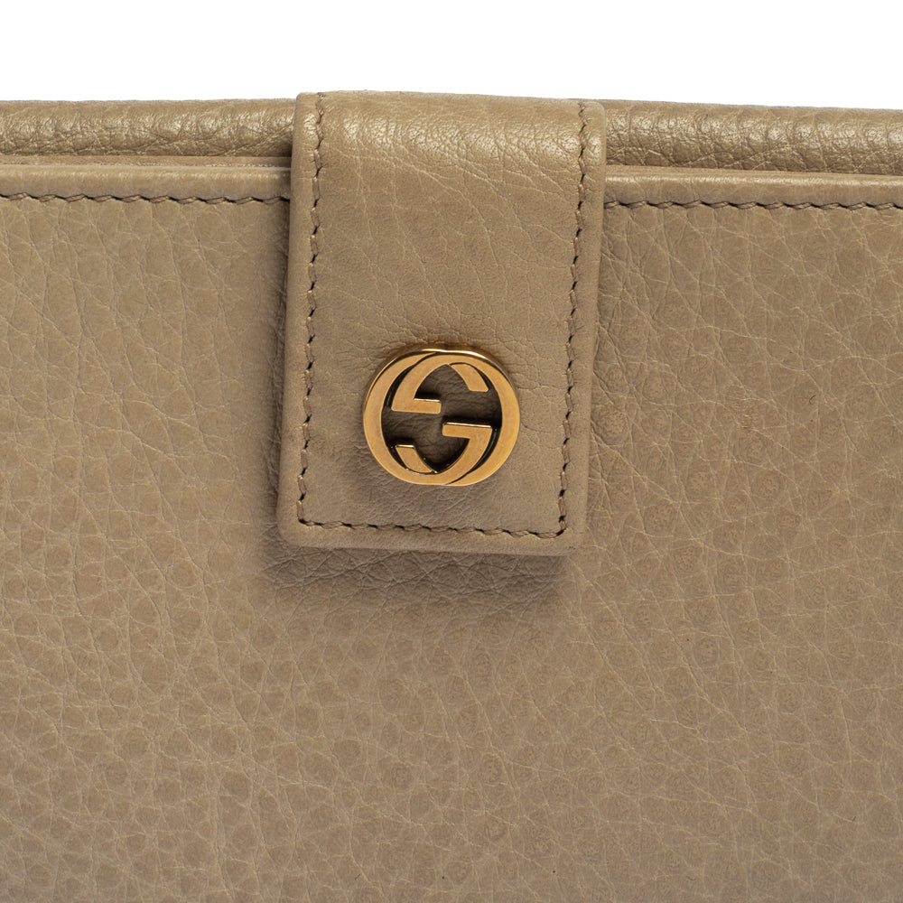 Luxury Gucci Trending 2025 Beige Leather Interlocking G Continental Wallet..