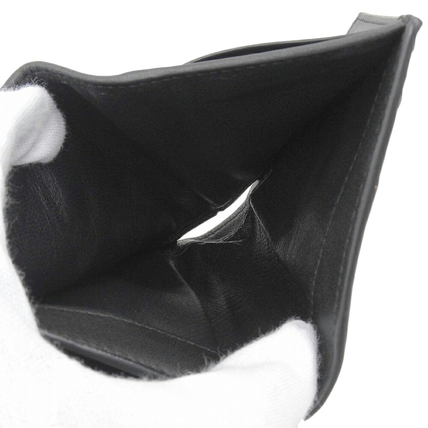 Luxury Bottega Veneta Intrecciato  Leather Wallet (Bi-Fold) ()