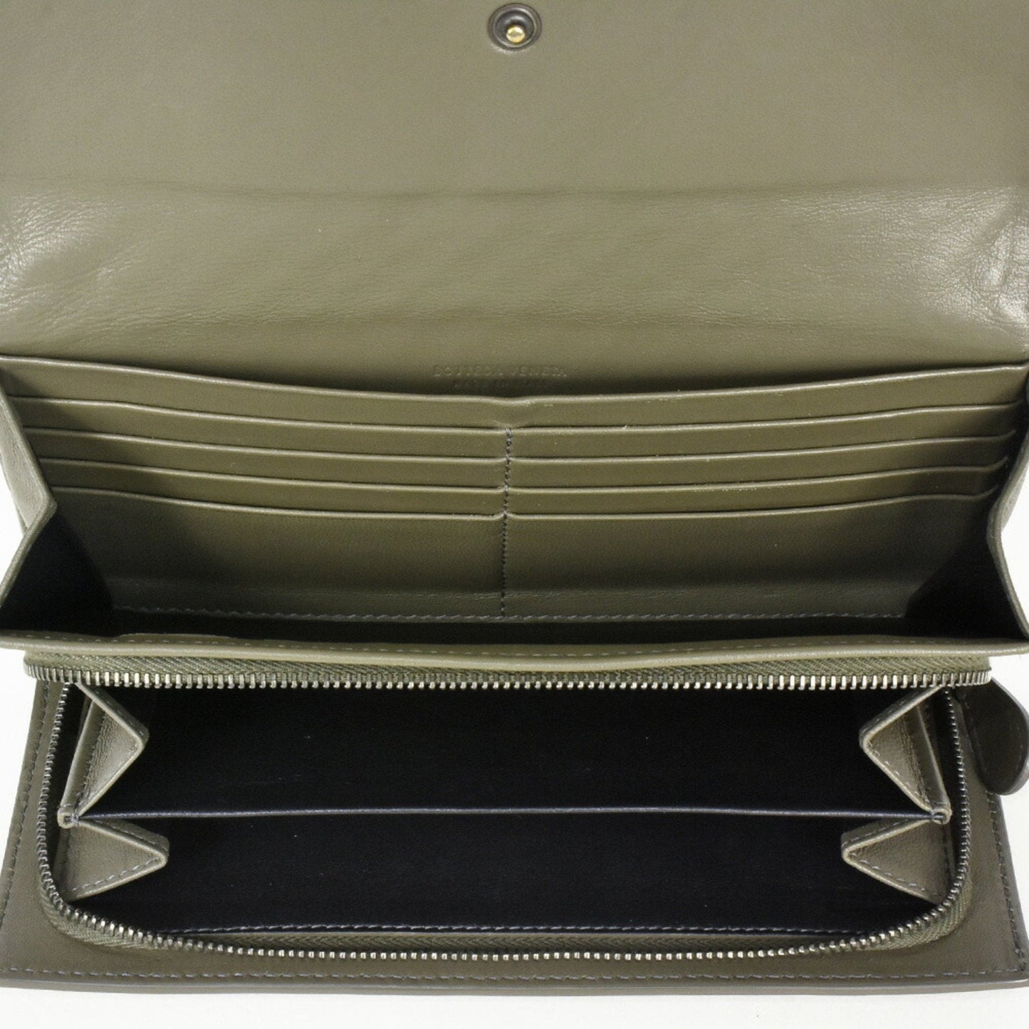 Luxury Bottega Veneta  Intrecciato Long Wallet (Bi-Fold) ()