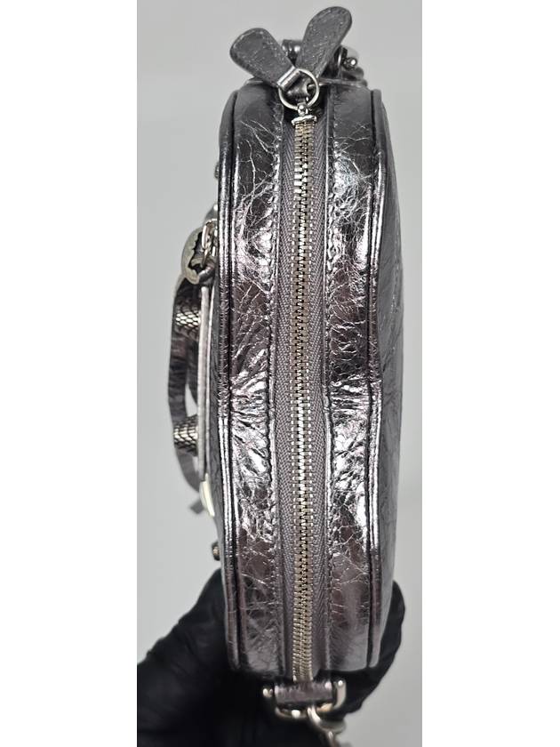 Luxury Balenciaga Lecagol heart chain shoulder bag