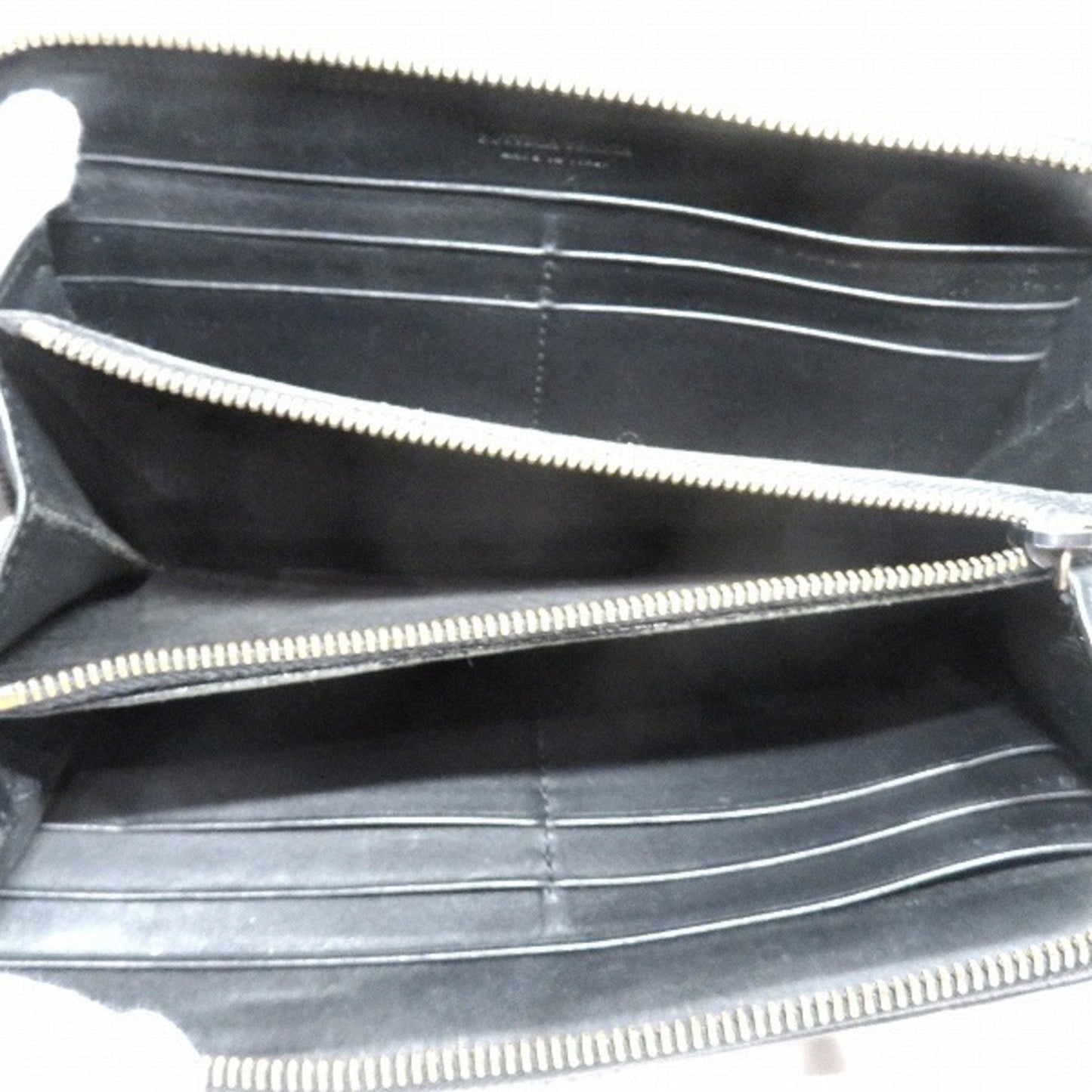 Luxury Bottega Veneta Intrecciato Leather Long Wallet (Bi-Fold) ()