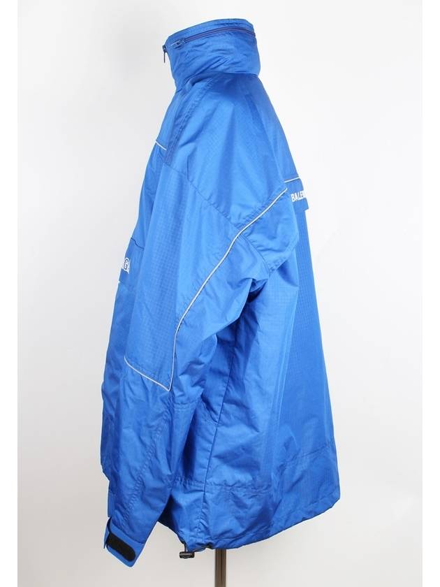 Luxury Balenciaga Anorak 44