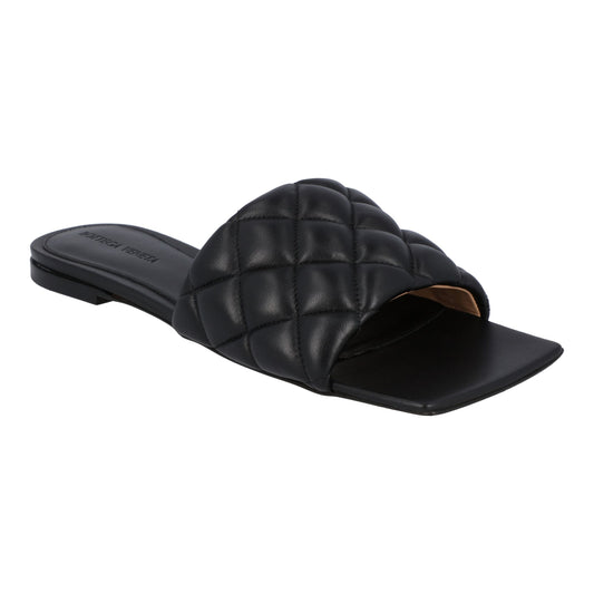 Luxury Bottega Veneta Women Padded Flat Sandal in Black lambskin