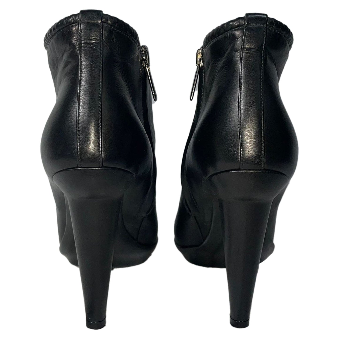 Luxury Bottega Veneta Ankle Boots in Black Leather