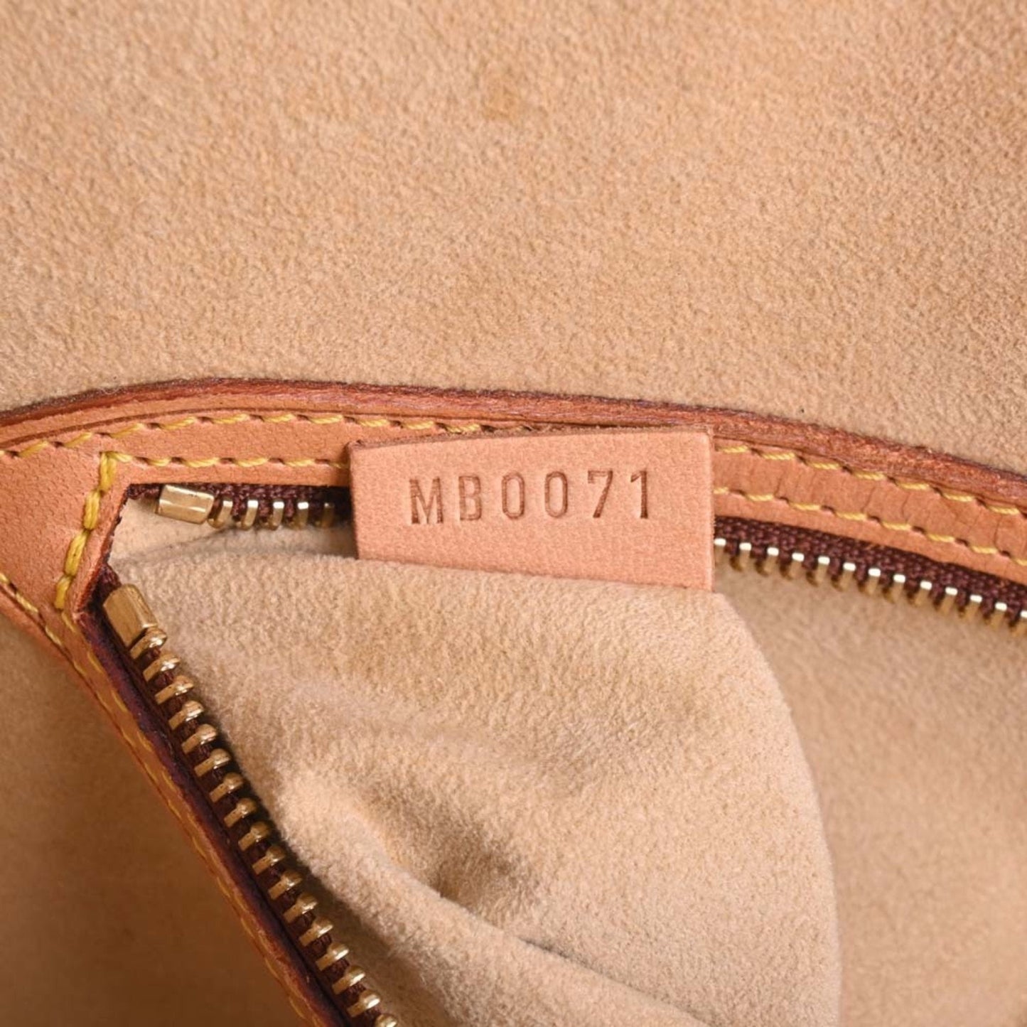 Louis Vuitton Babylone  Canvas Shoulder Bag ()