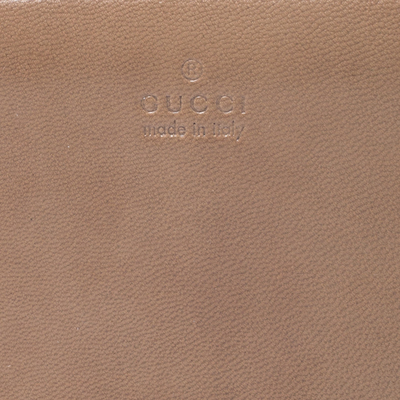 Luxury Gucci Trending 2025 Light Brown Leather Wristlet Wallet..