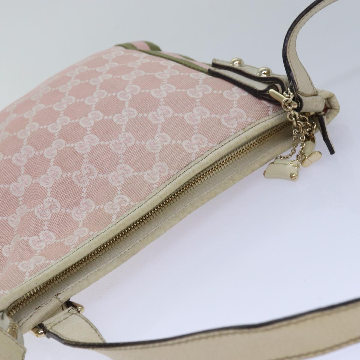 Luxury Gucci Trending 2025 Gg Canvas  Canvas Shoulder Bag