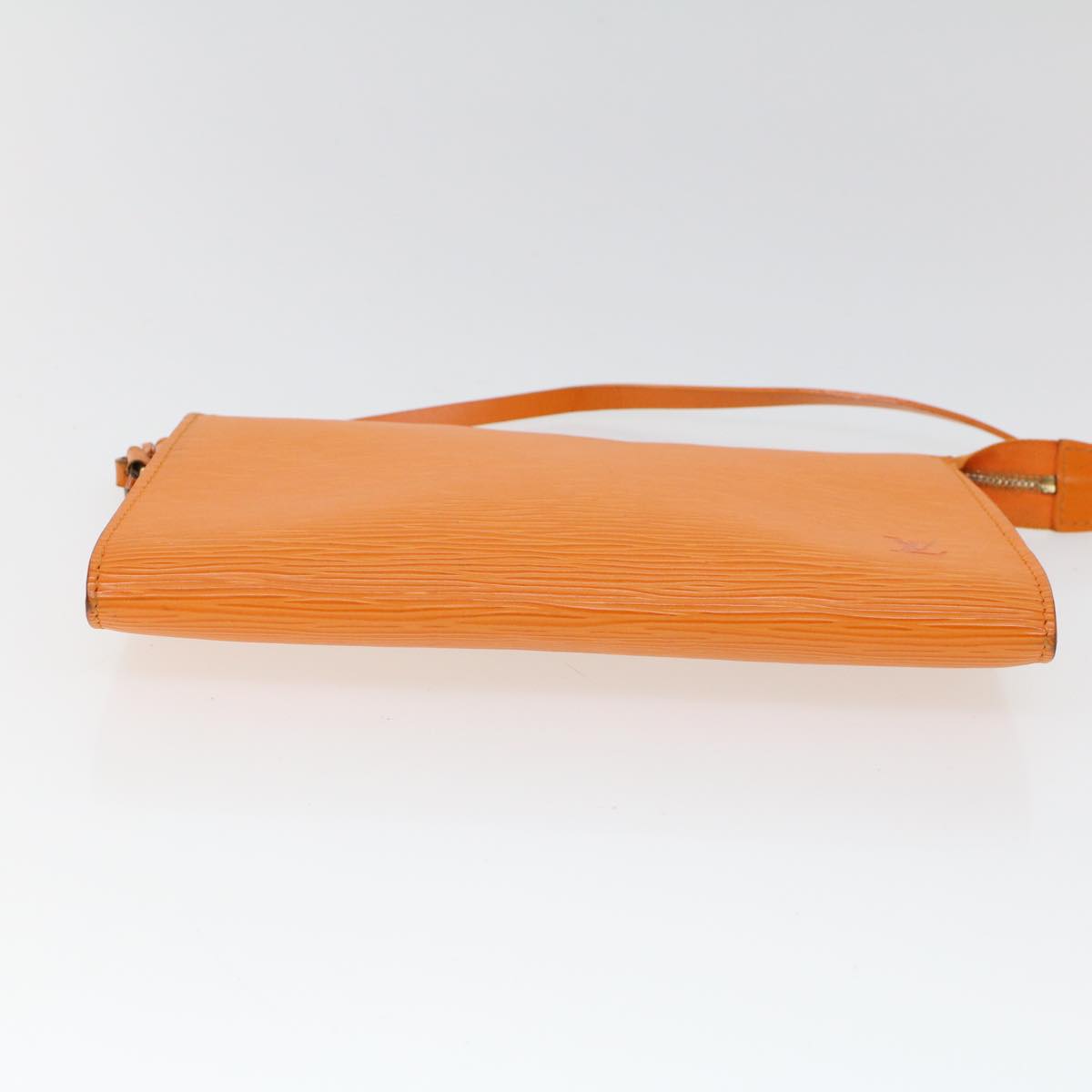 Louis Vuitton Pochette Accessoire  Leather Clutch Bag ()