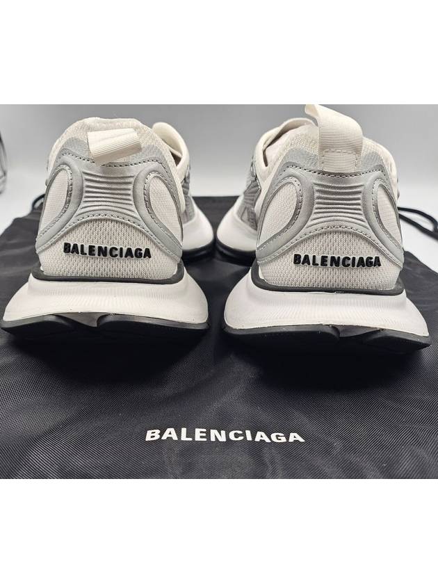Luxury Balenciaga Circuit Low Top Sneakers Black