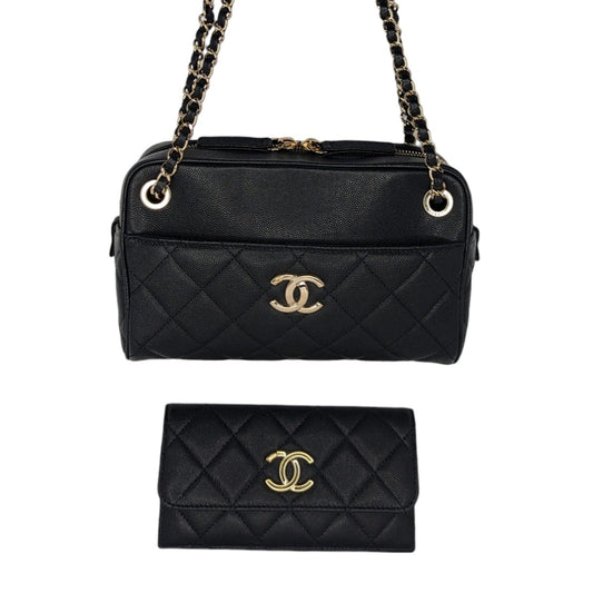 Luxury Chanel bag Black Caviar Quilted Small In & Out Camera Case
