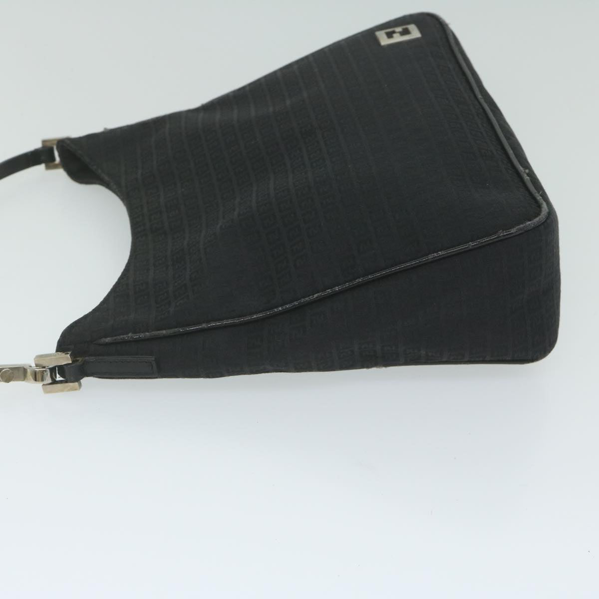 Luxury FendiZucchino Canvas Shoulder Bag Blackep2840