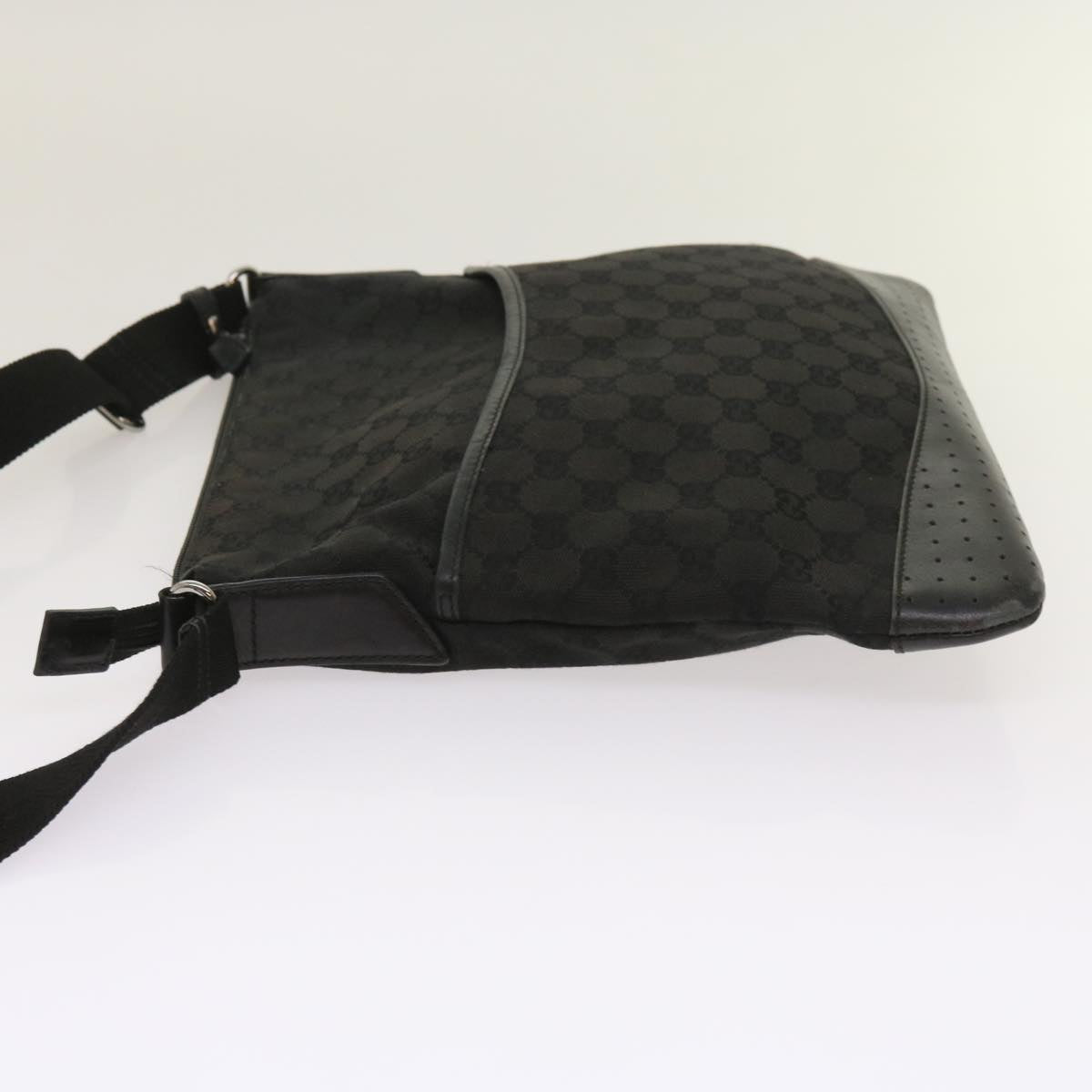 GUCCI GG Canvas Shoulder Bag Black 145857  ep2976