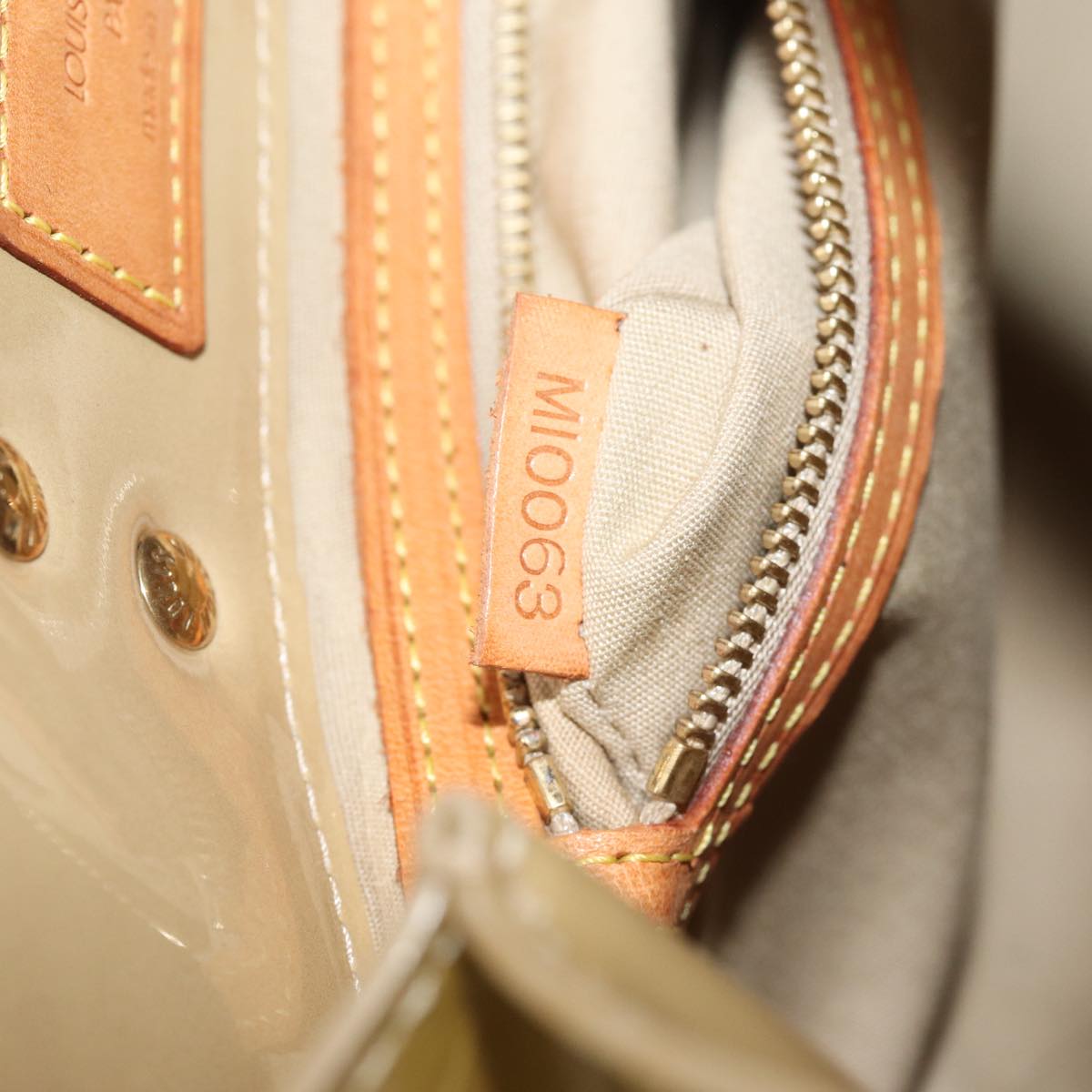 LOUIS VUITTON Monogram Vernis Reade PM Hand Bag Beige M91334 LV ep4215