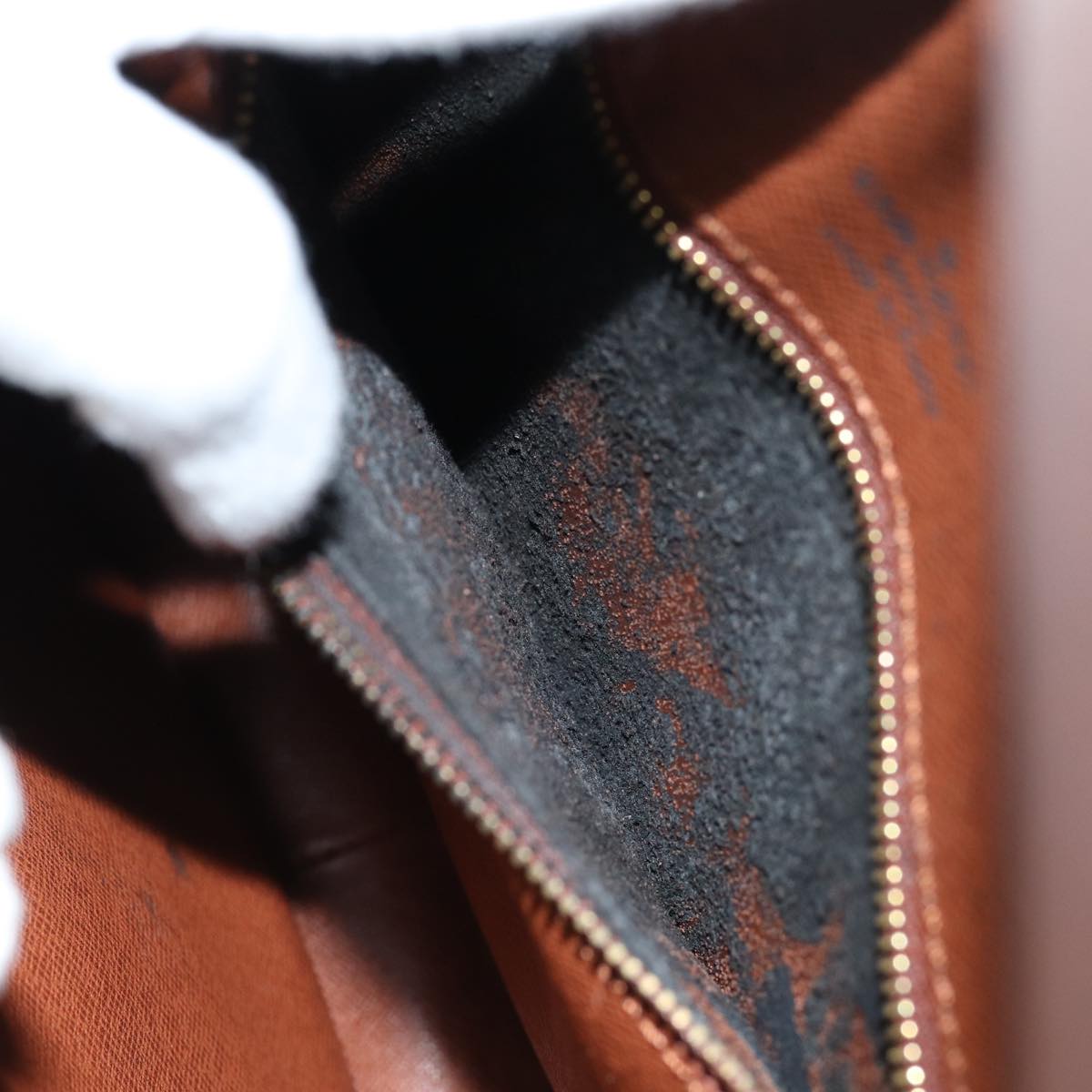 LOUIS VUITTON Monogram Saint Cloud GM Shoulder Bag M51242 ep4237
