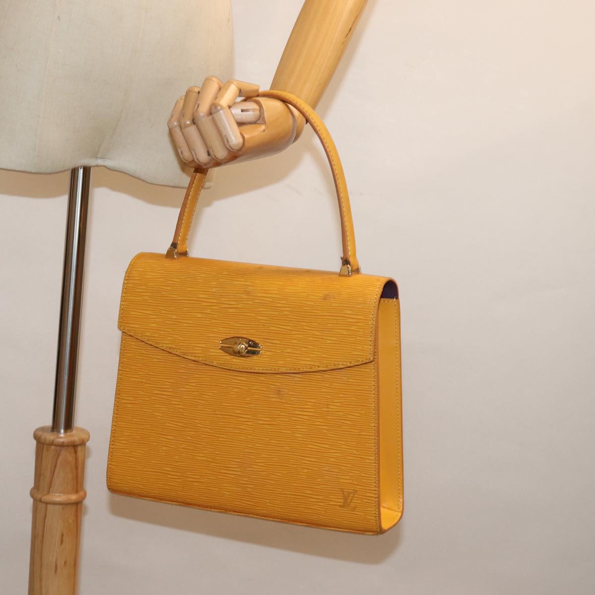 LOUIS VUITTON Epi Malesherbes Hand Bag Tassili Yellow M52379 LV ep4320