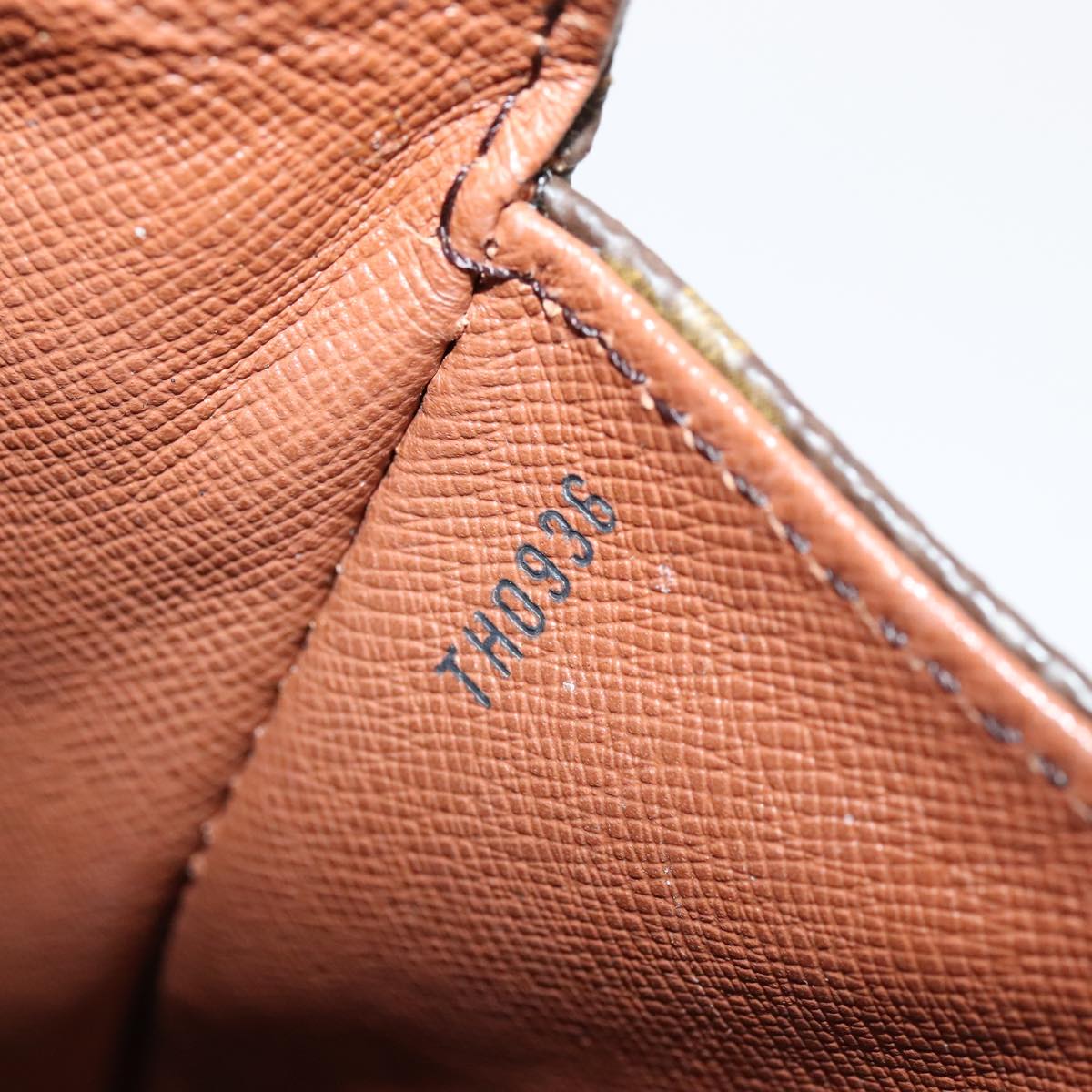 LOUIS VUITTON Monogram Saint Cloud GM Shoulder Bag M51242 LV ep5459