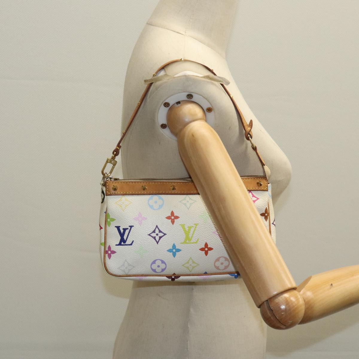 LOUIS VUITTON Monogram Multicolor Pochette Pouch White M92649 LV ep6432