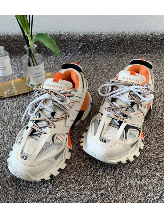 Luxury Balenciaga track trainer 43 280