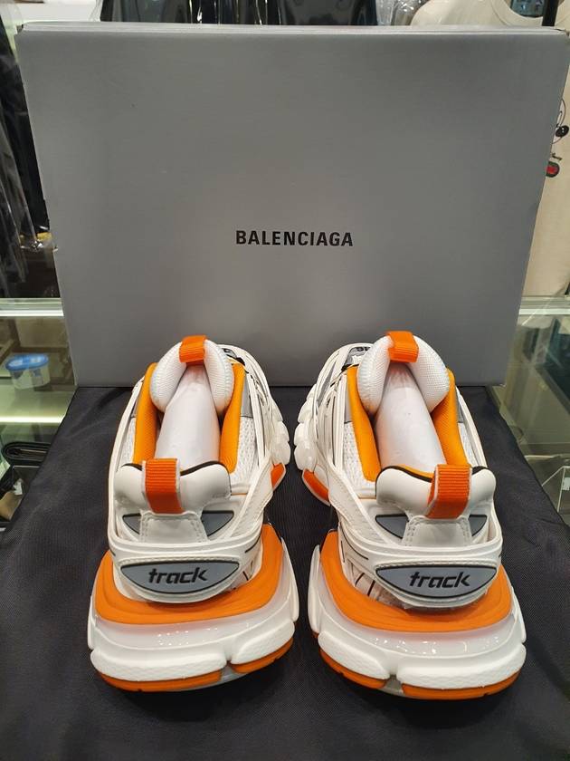 Luxury Balenciaga Track Trainer Low Top Sneakers White Orange