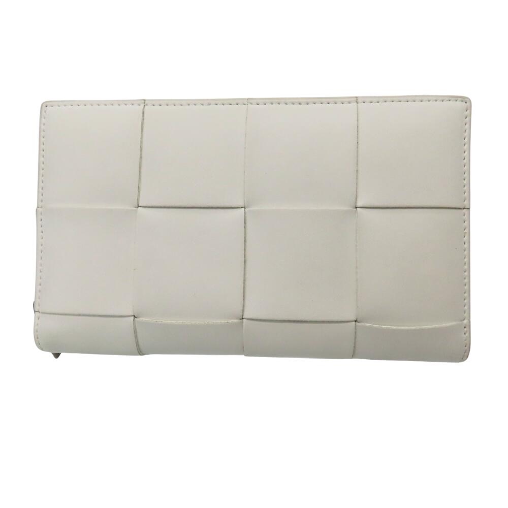 Luxury Bottega Veneta Leather Cassette Zip Wallet