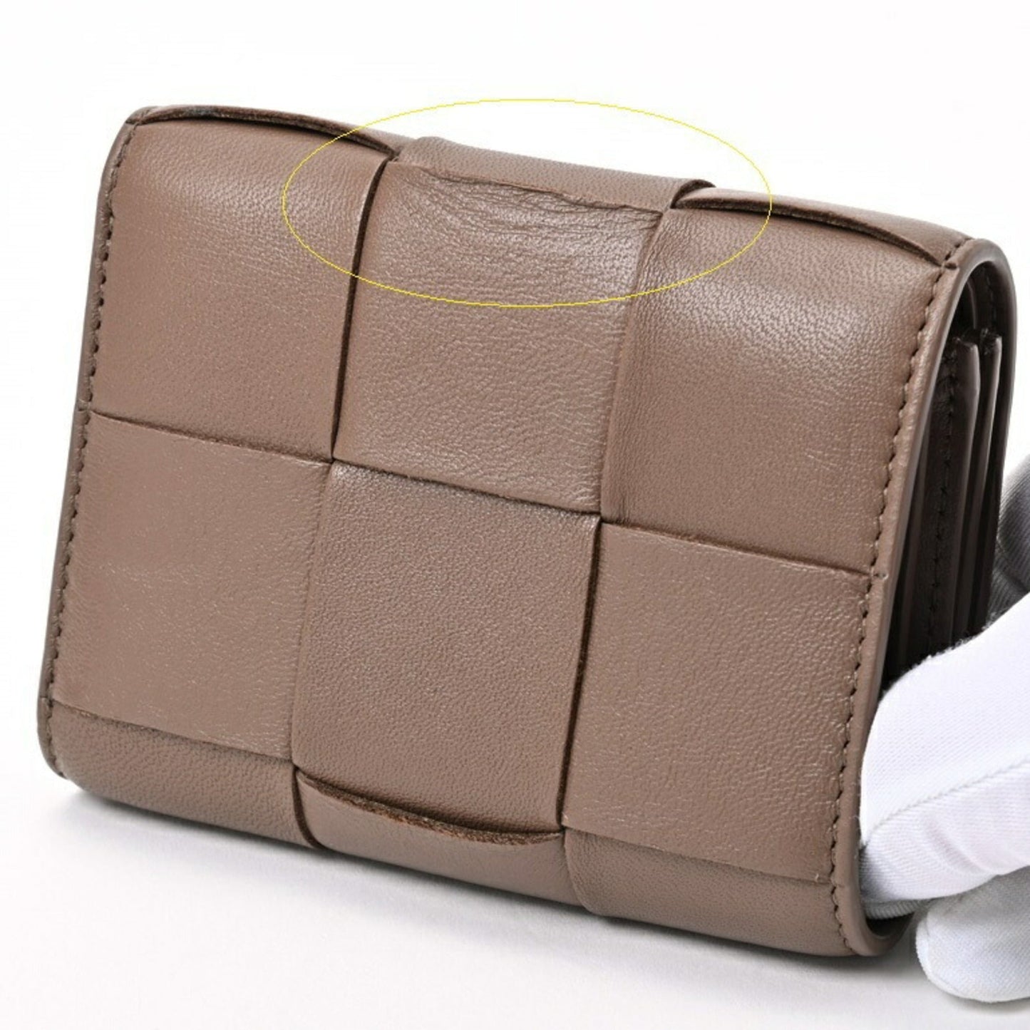 Luxury Bottega Veneta Leather Wallet (Tri-Fold) ()