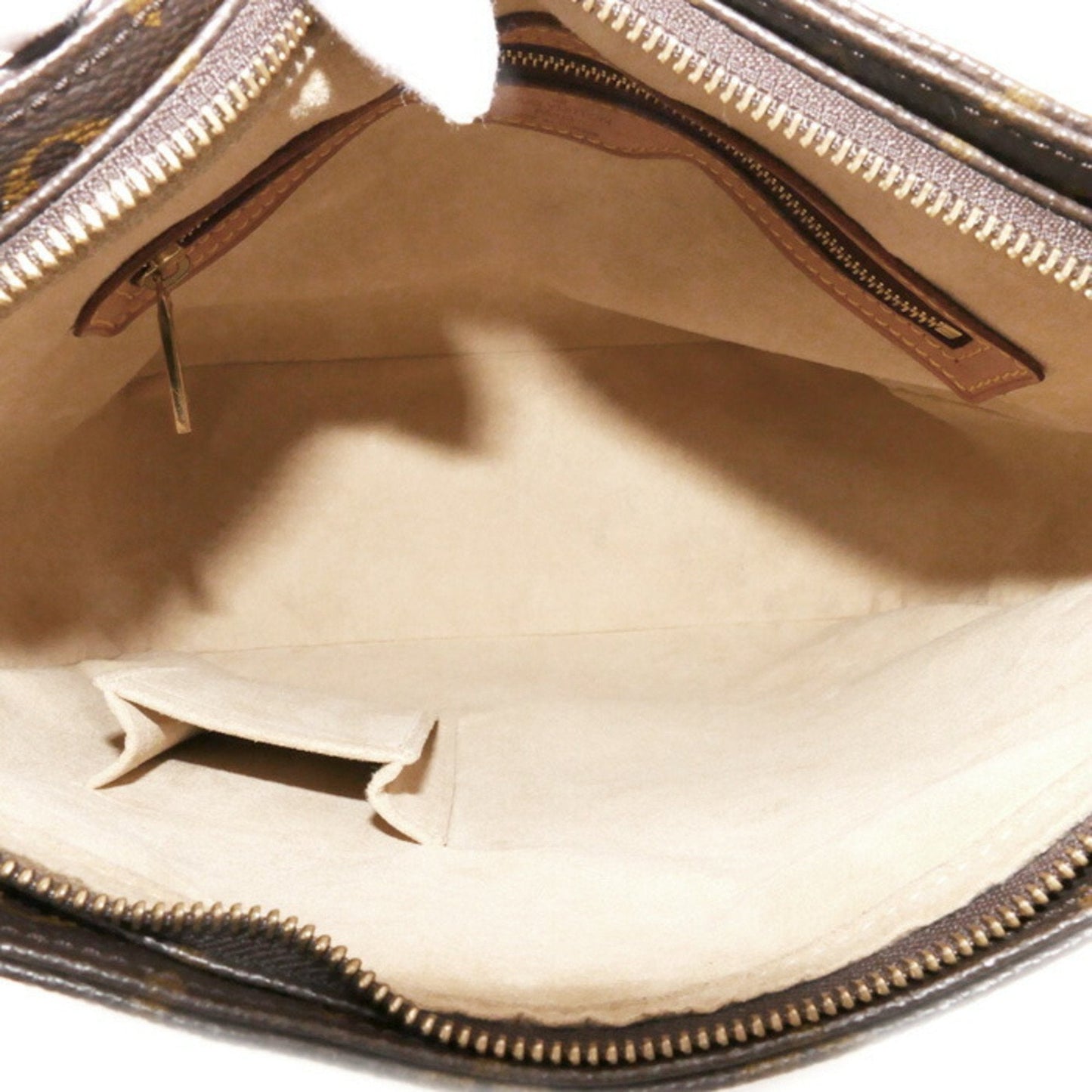 Louis Vuitton Looping Gm  Canvas Shoulder Bag ()