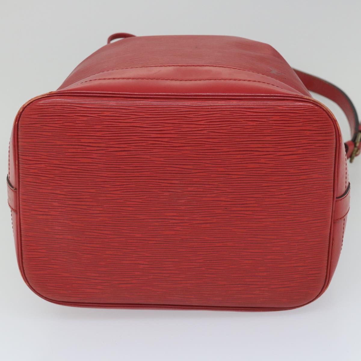 Louis Vuitton Noe  Leather Shoulder Bag ()