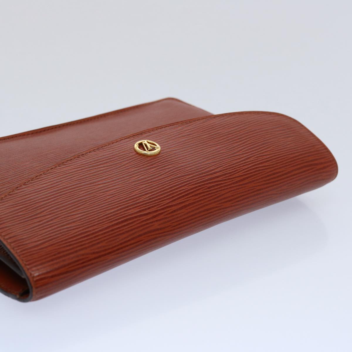 Louis Vuitton Montaigne  Leather Clutch Bag ()