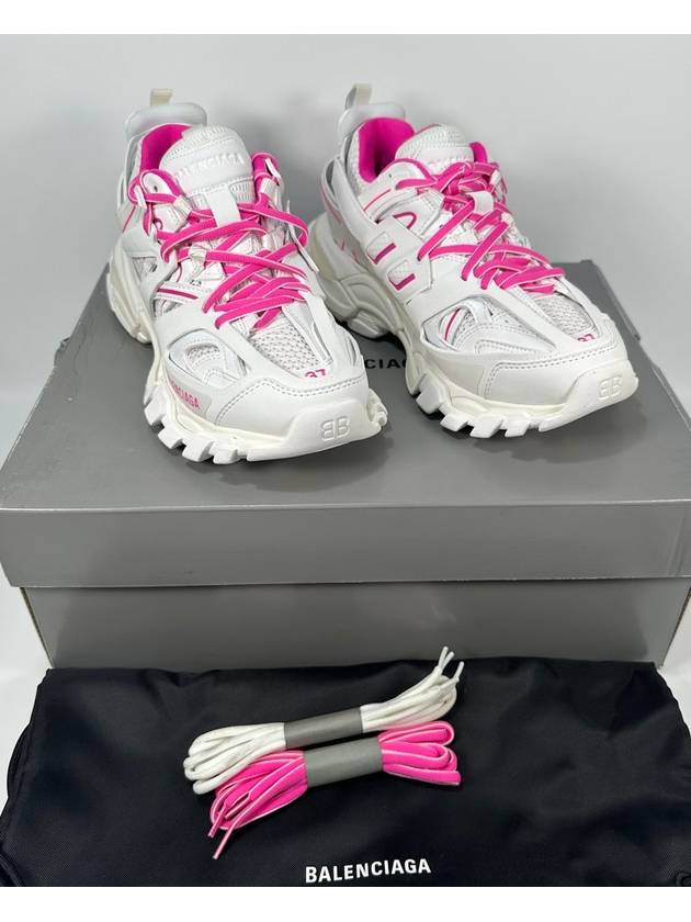 Luxury Balenciaga track sneakers 240
