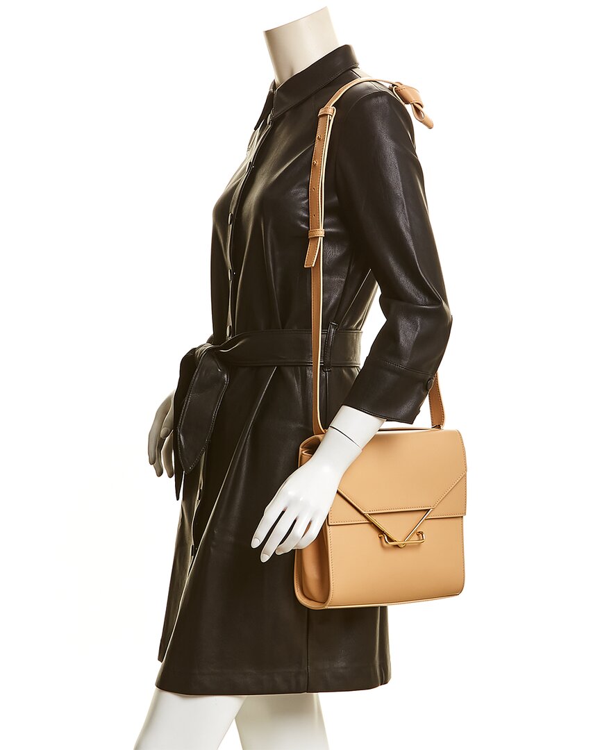Luxury Bottega Veneta The Clip Leather Shoulder Bag