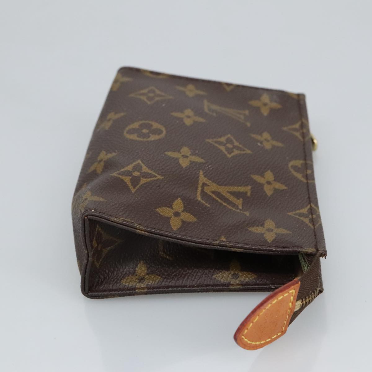 LOUIS VUITTON Monogram Poche Toilette 15 Pouch M47546 LV fm4031