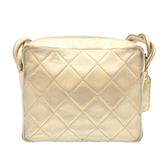 Luxury Chanel Lamb Skin Matelasse Shoulder Bag Gold CC  am1684gA