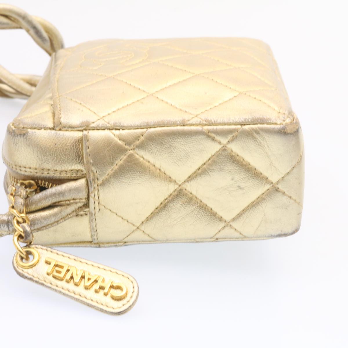 Luxury Chanel Lamb Skin Matelasse Shoulder Bag Gold CC  am1684gA