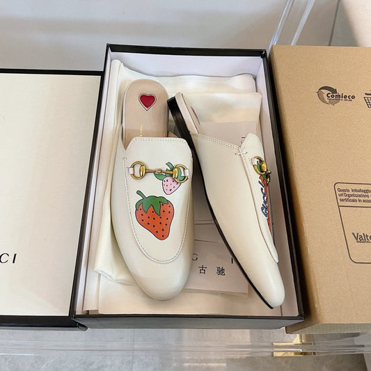 Luxury Gucci GG SLIPPER PRINCETOWN STRAWBERRY