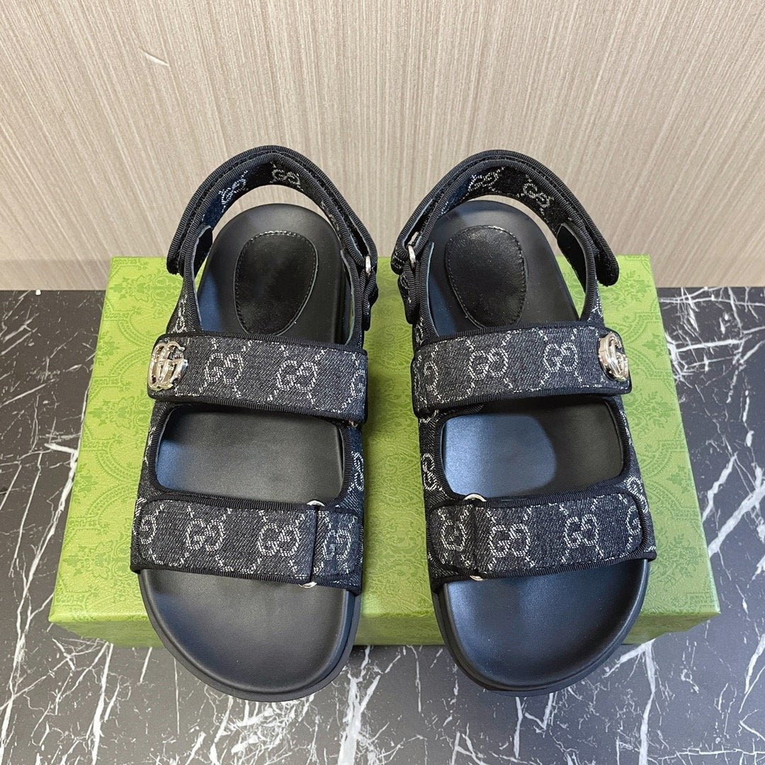 Luxury Gucci GG CLASSIC CANVAS SANDALS BLACK
