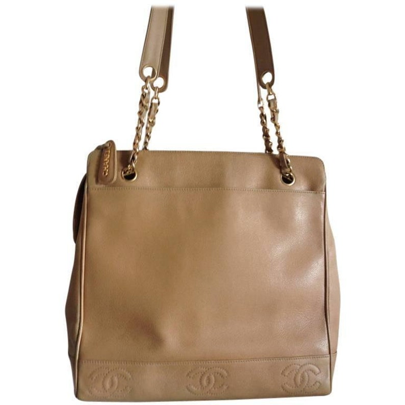 Luxury Chanel Vintage brown beige caviar leather chain tote bag, shoulder purse with CC stitch marks