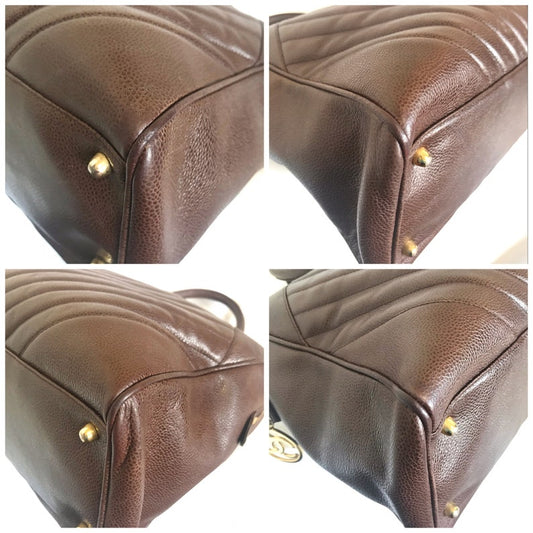 Luxury Chanel Vintage brown caviarskin v stitch, chevron style bag, Speedy bag with golden CC charm