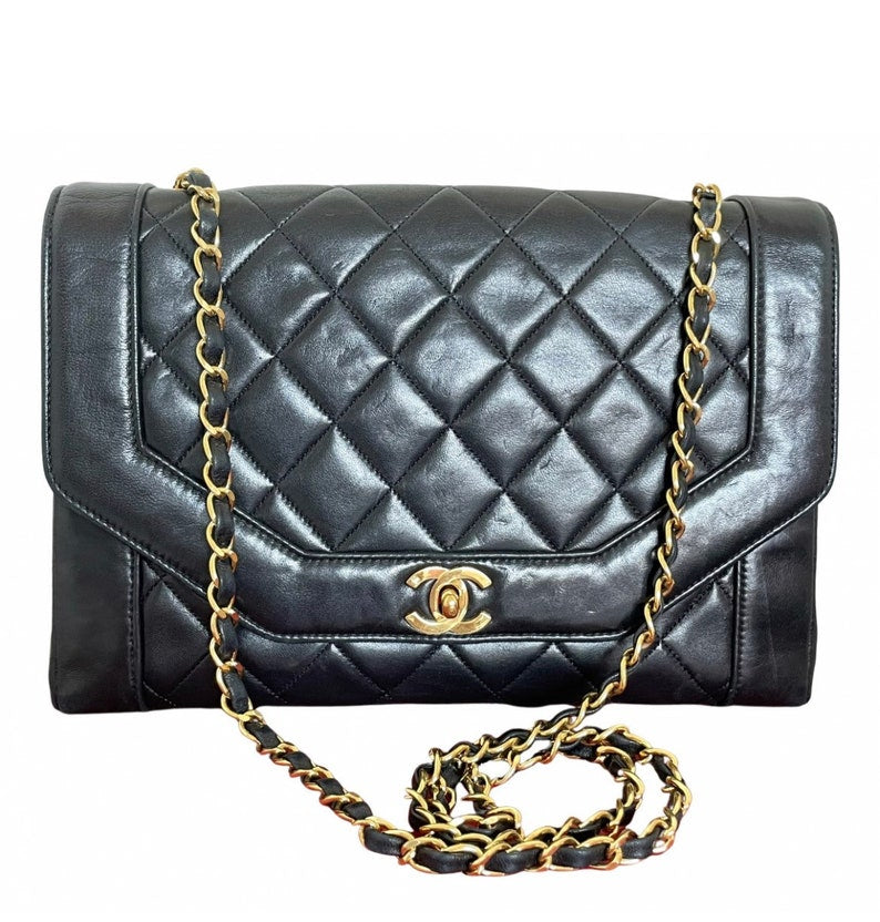 Luxury Chanel Vintage black lambskin chain 2
