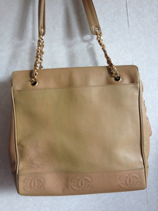 Luxury Chanel Vintage brown beige caviar leather chain tote bag, shoulder purse with CC stitch marks