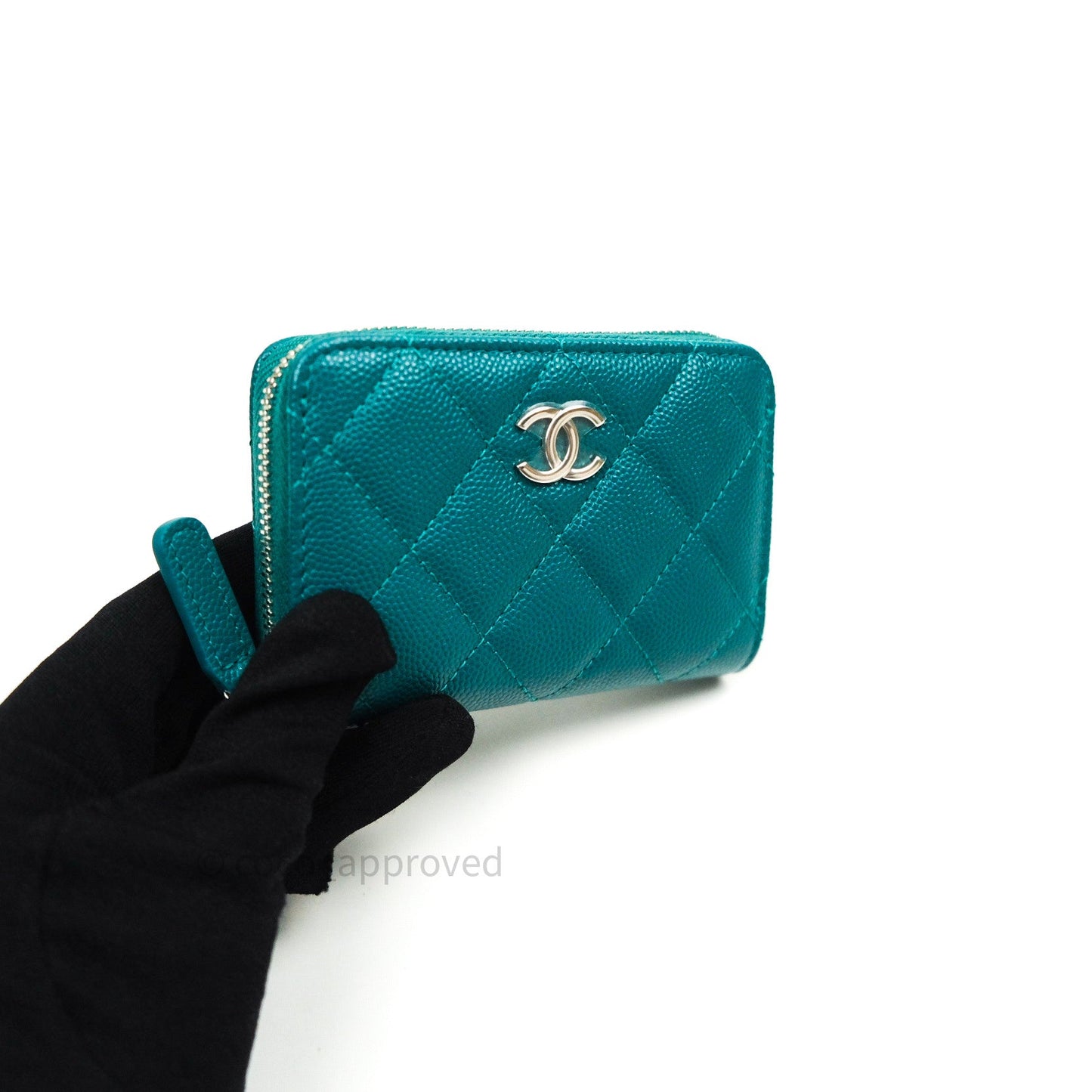 Chanel Quilted Zip Card Holder Green Caviar Silver Hardware