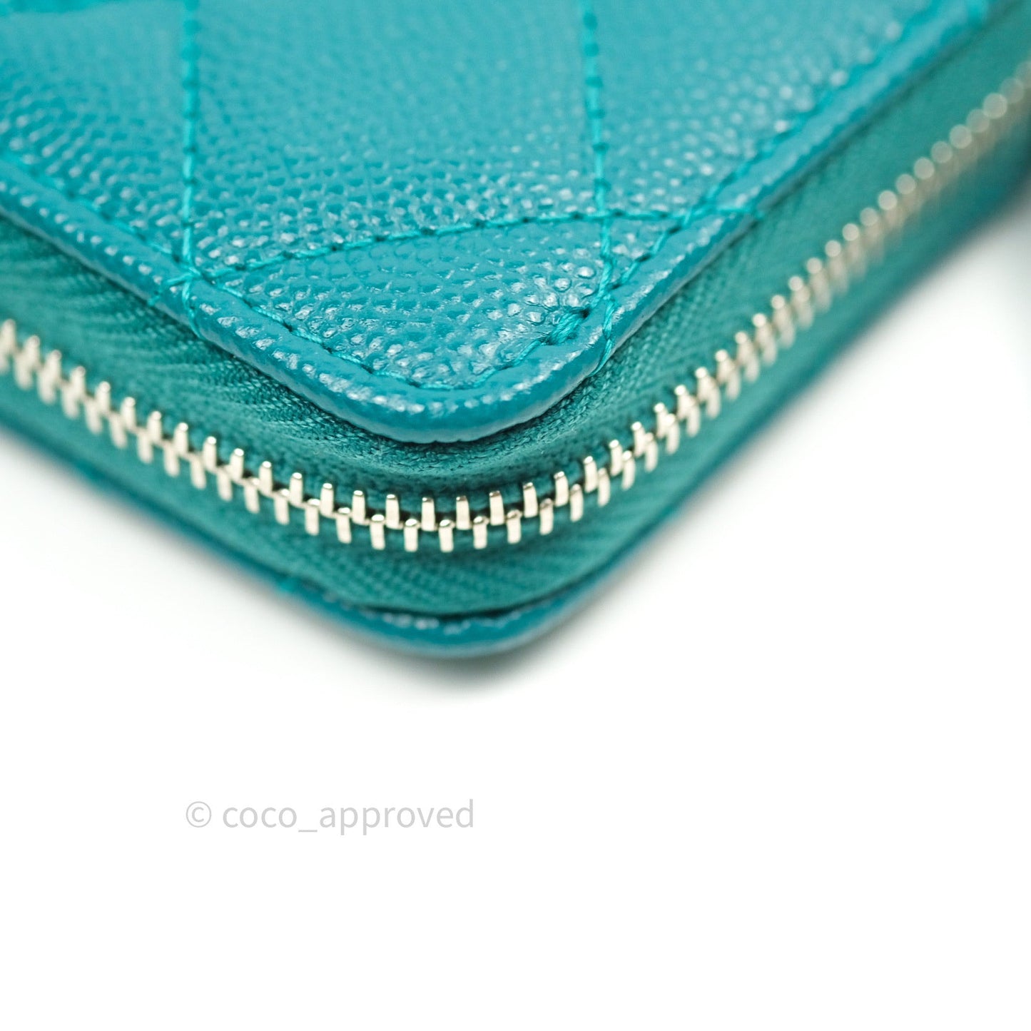 Chanel Quilted Zip Card Holder Green Caviar Silver Hardware