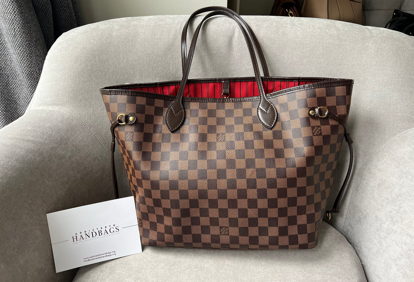 Louis Vuitton Neverfull MM Damier Ebene Cherry Interior (1,410)
