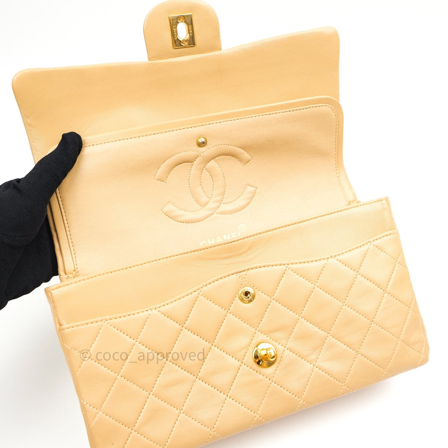 Chanel Vintage Classic Double Flap M/L Beige Lambskin 24K Gold Hardware
