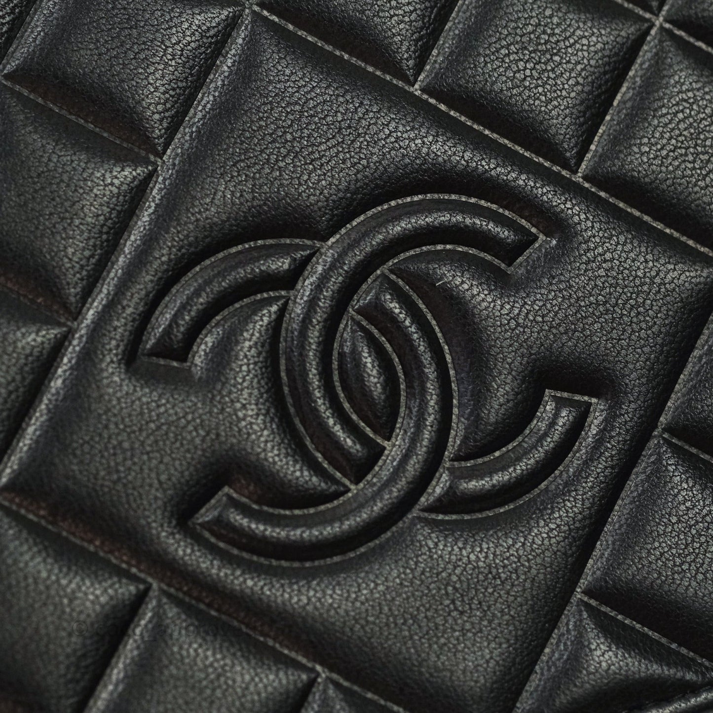 Chanel Quilted Wallet on Chain WOC Black Calfskin Gold Hardware