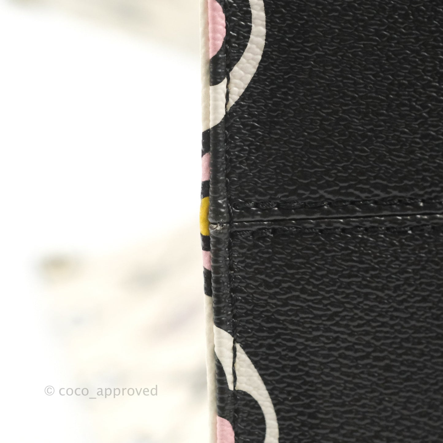 Louis Vuitton Monogram Giant Wild At Heart Onthego GM Black