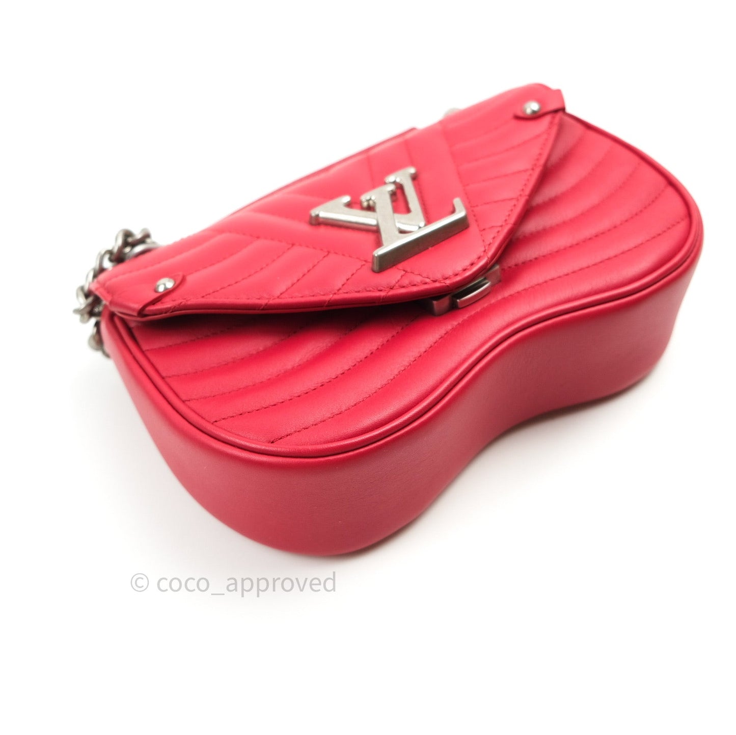 Louis Vuitton New Wave Chain Red Calfskin PM