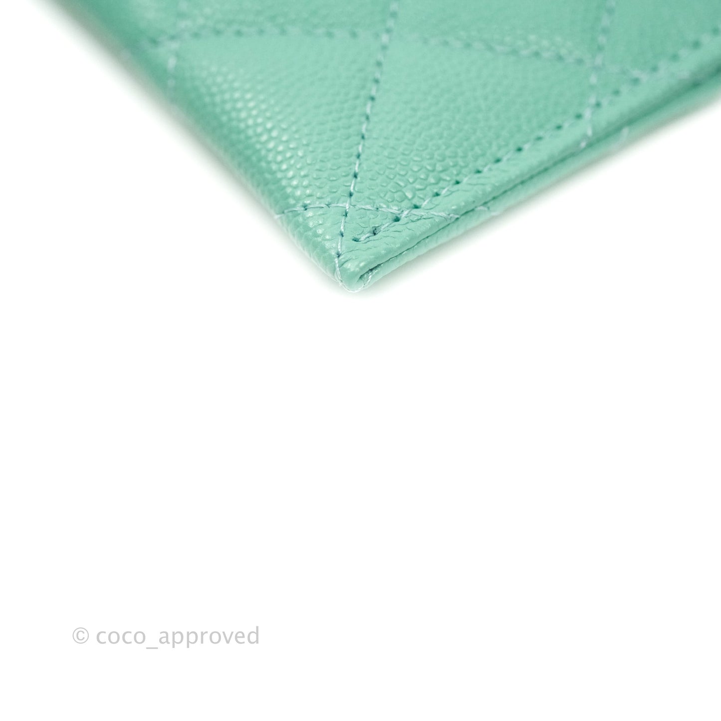 Chanel Quilted Classic Mint Caviar Gold Hardware Flat Card Holder