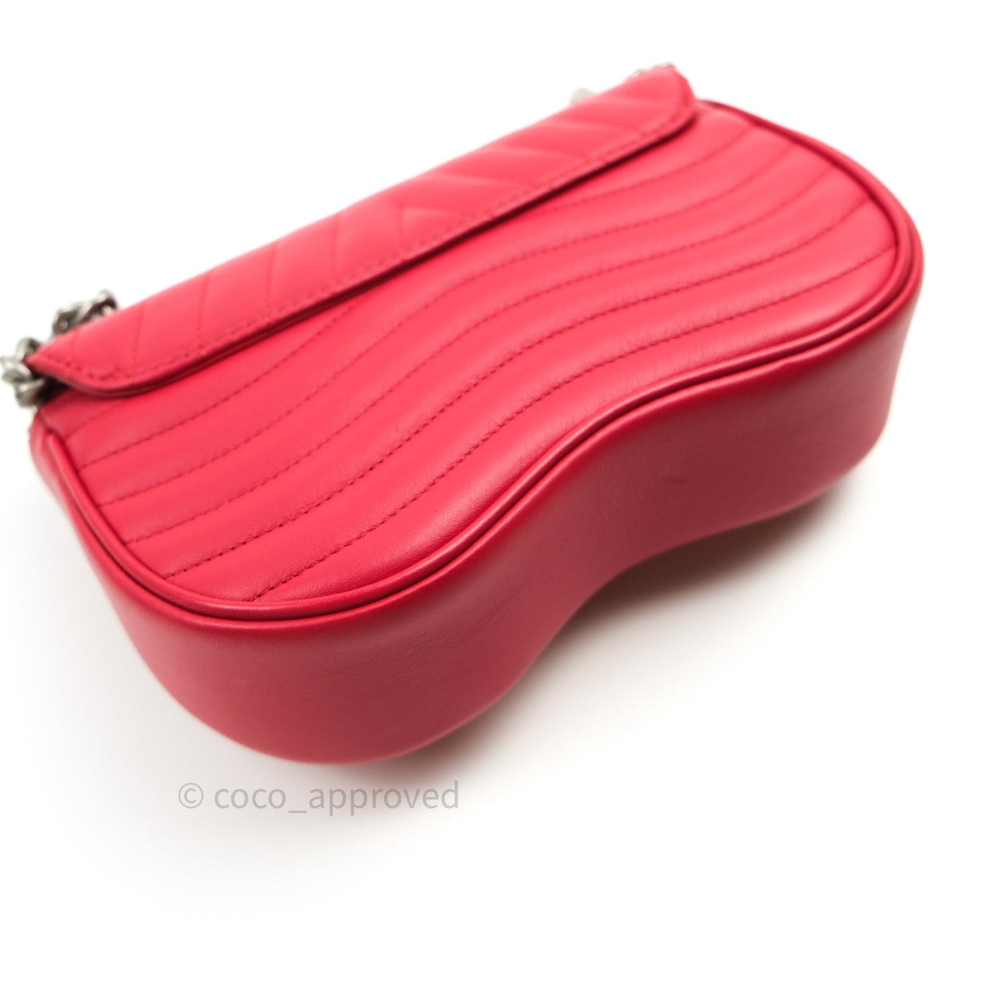 Louis Vuitton New Wave Chain Red Calfskin PM